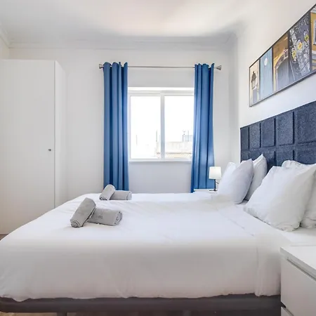 Old Town 2br 50m Ocean W/ Ac Wi-fi Parking Terrace Apartamento Albufeira
