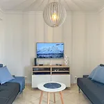 Old Town 2br 50m Ocean W/ Ac Wi-fi Parking Terrace Apartment *