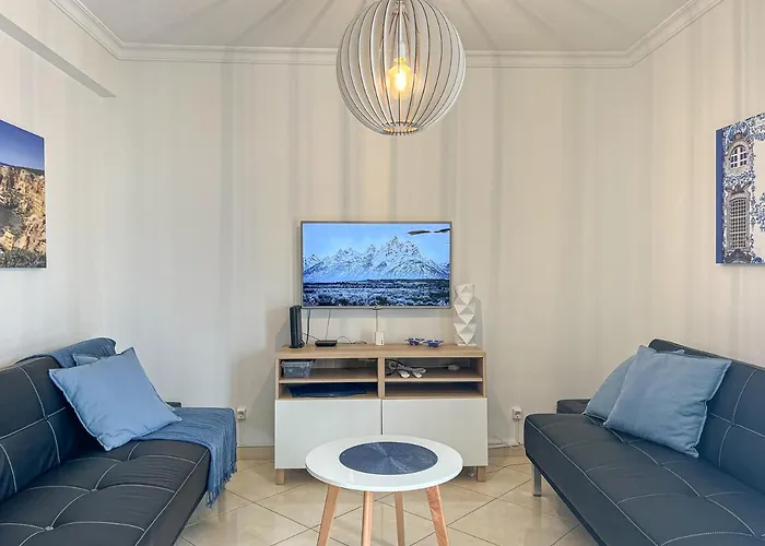 Old Town 2br 50m Ocean W/ Ac Wi-fi Parking Terrace Apartment *