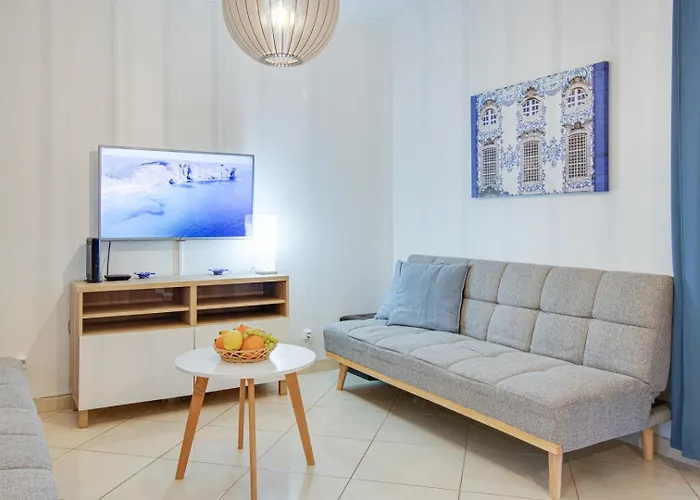 Old Town 2br 50m Ocean W/ Ac Wi-fi Parking Terrace Apartment *