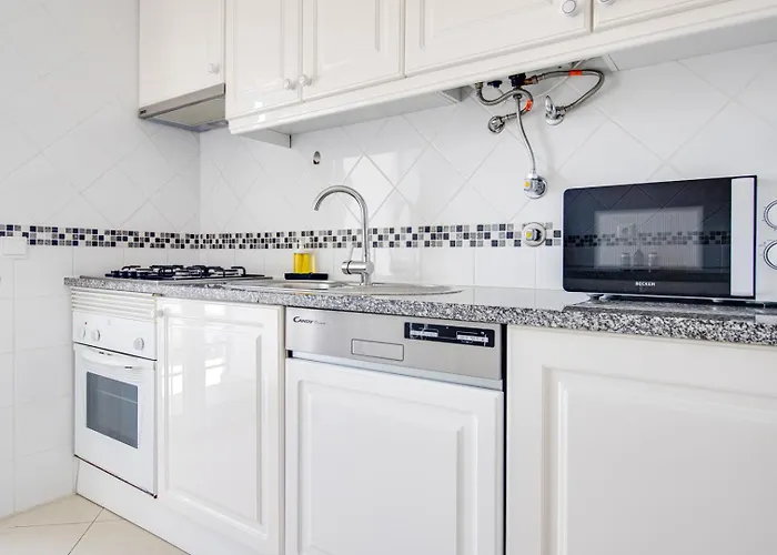 Apartment Old Town 2br 50m Ocean W/ Ac Wi-fi Parking Terrace *