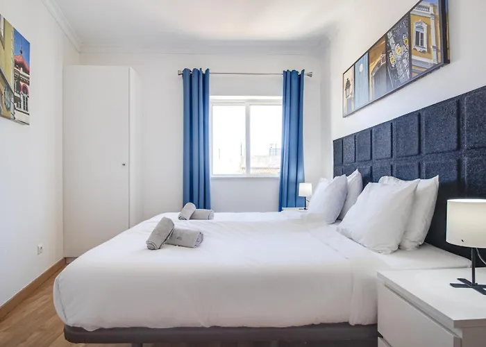 Old Town 2br 50m Ocean W/ Ac Wi-fi Parking Terrace Apartment Albufeira
